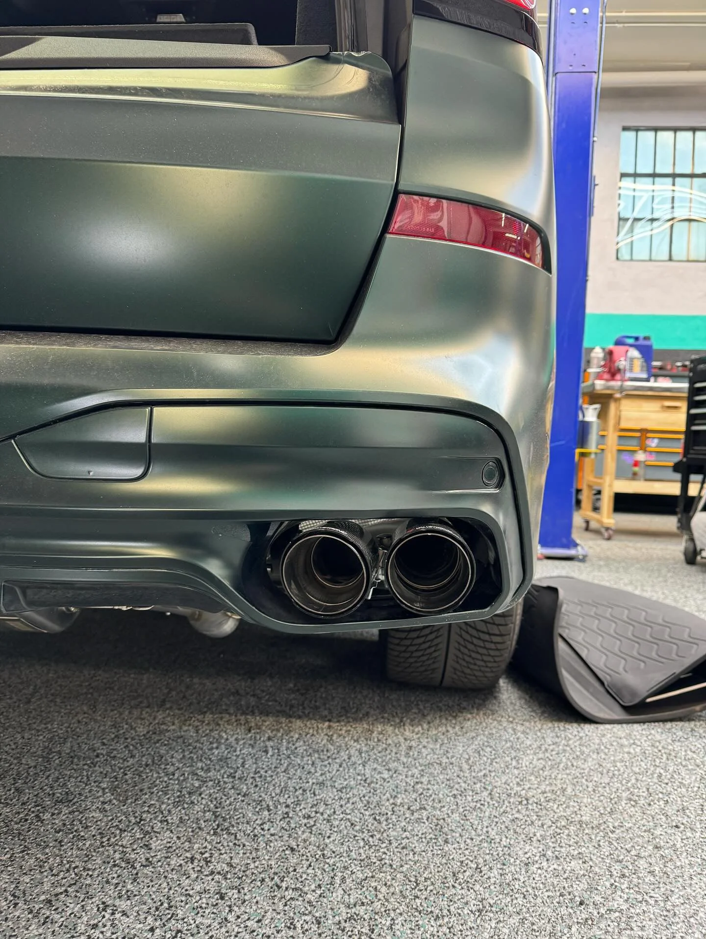 BMW Alpina XB7 / X7 M50i / X7 M60i  Valved Sport Exhaust System - Image 22