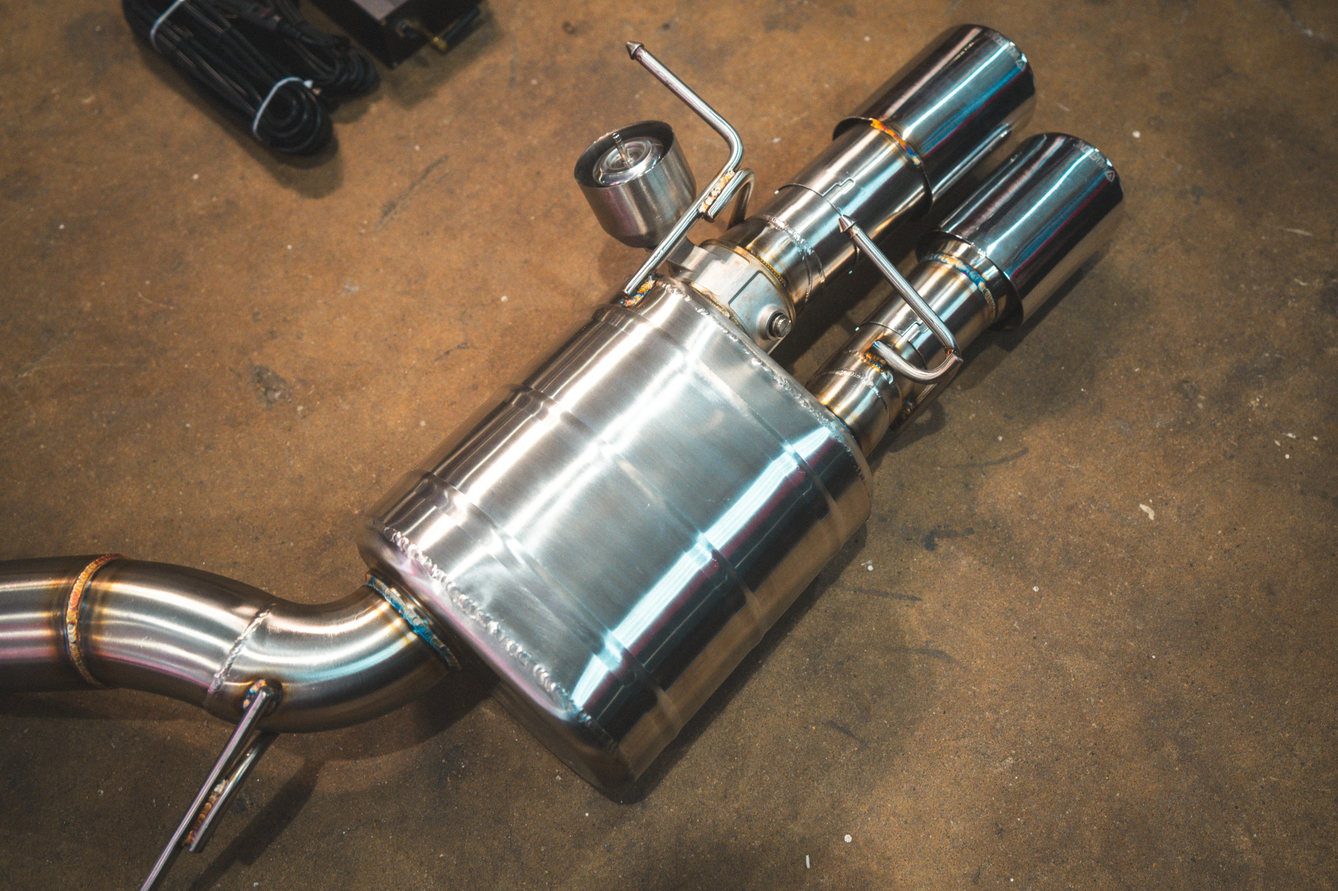 BMW E60 M5 Valved Sport Exhaust System - Image 3