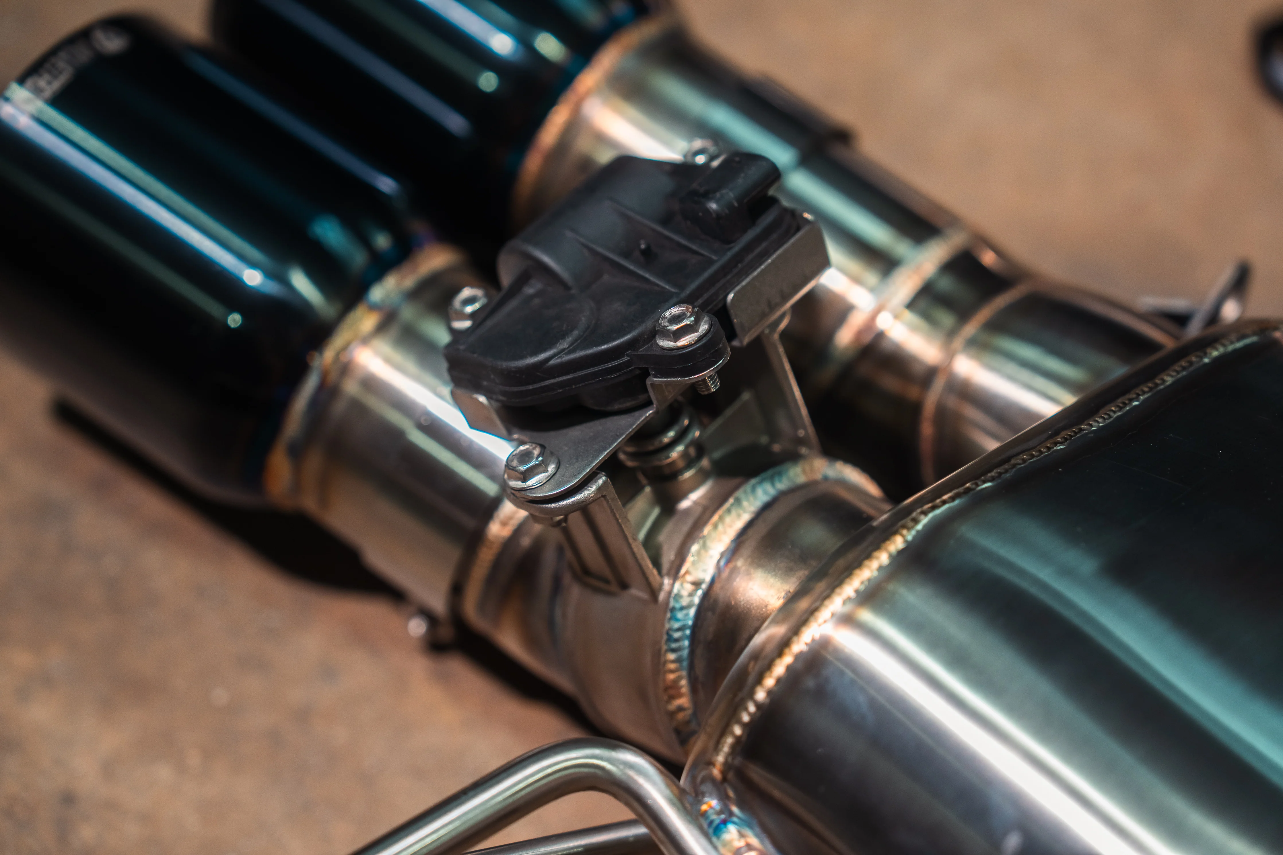 Chevrolet Corvette C7 Valved Sport Exhaust System - Image 6