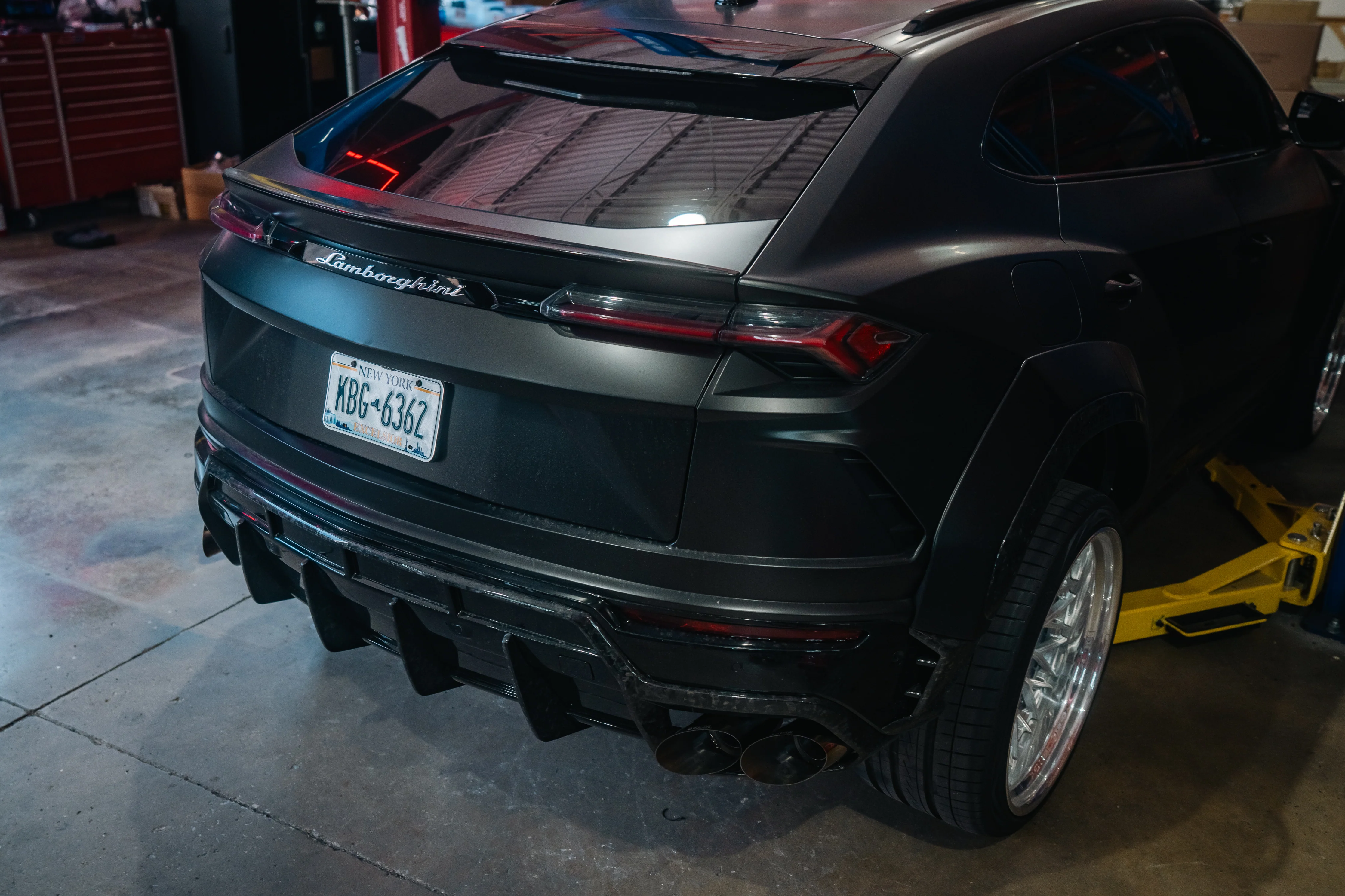 Lamborghini Urus Valved Sport Exhaust System - Image 26