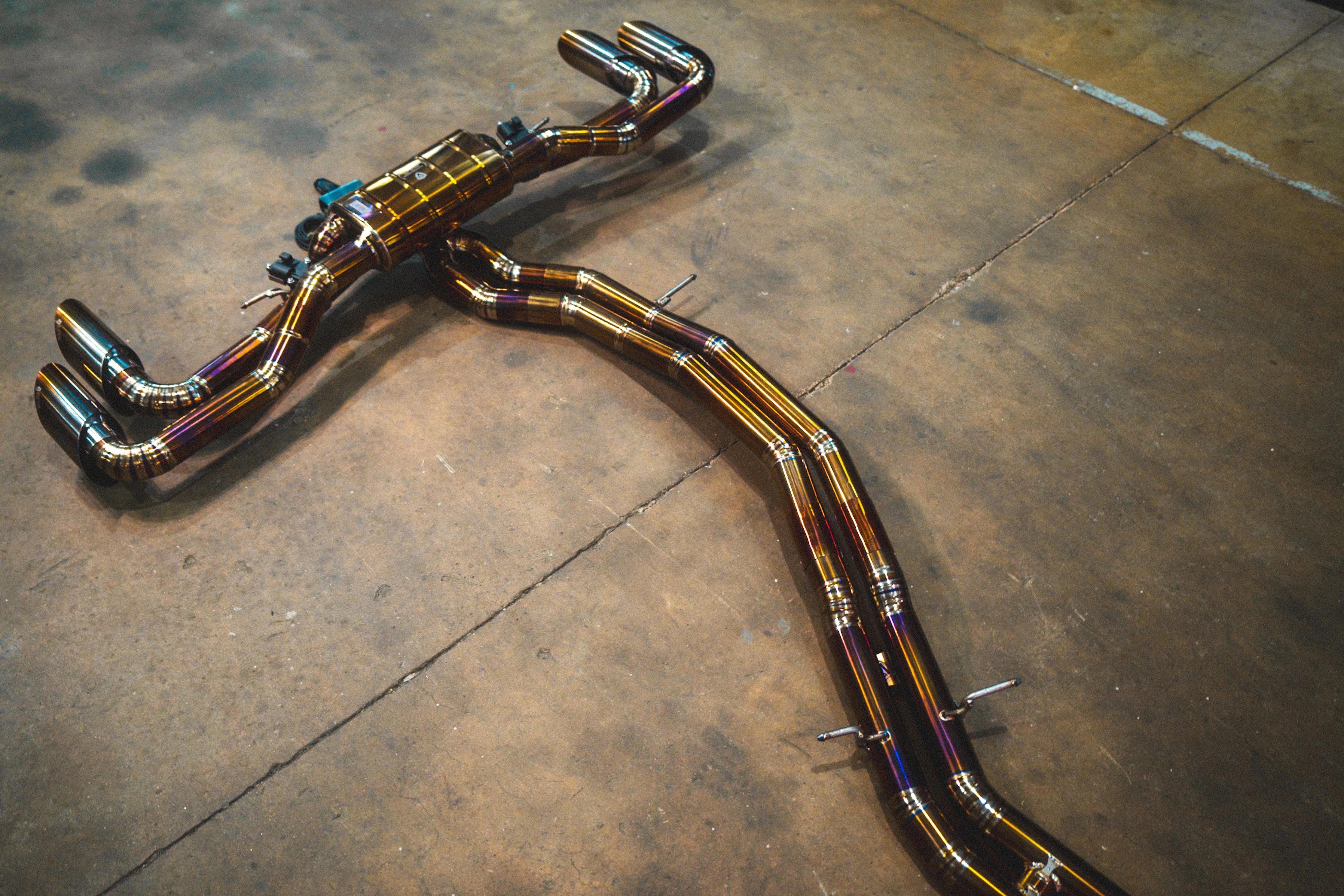 Lamborghini Urus Valved Sport Exhaust System - Image 3