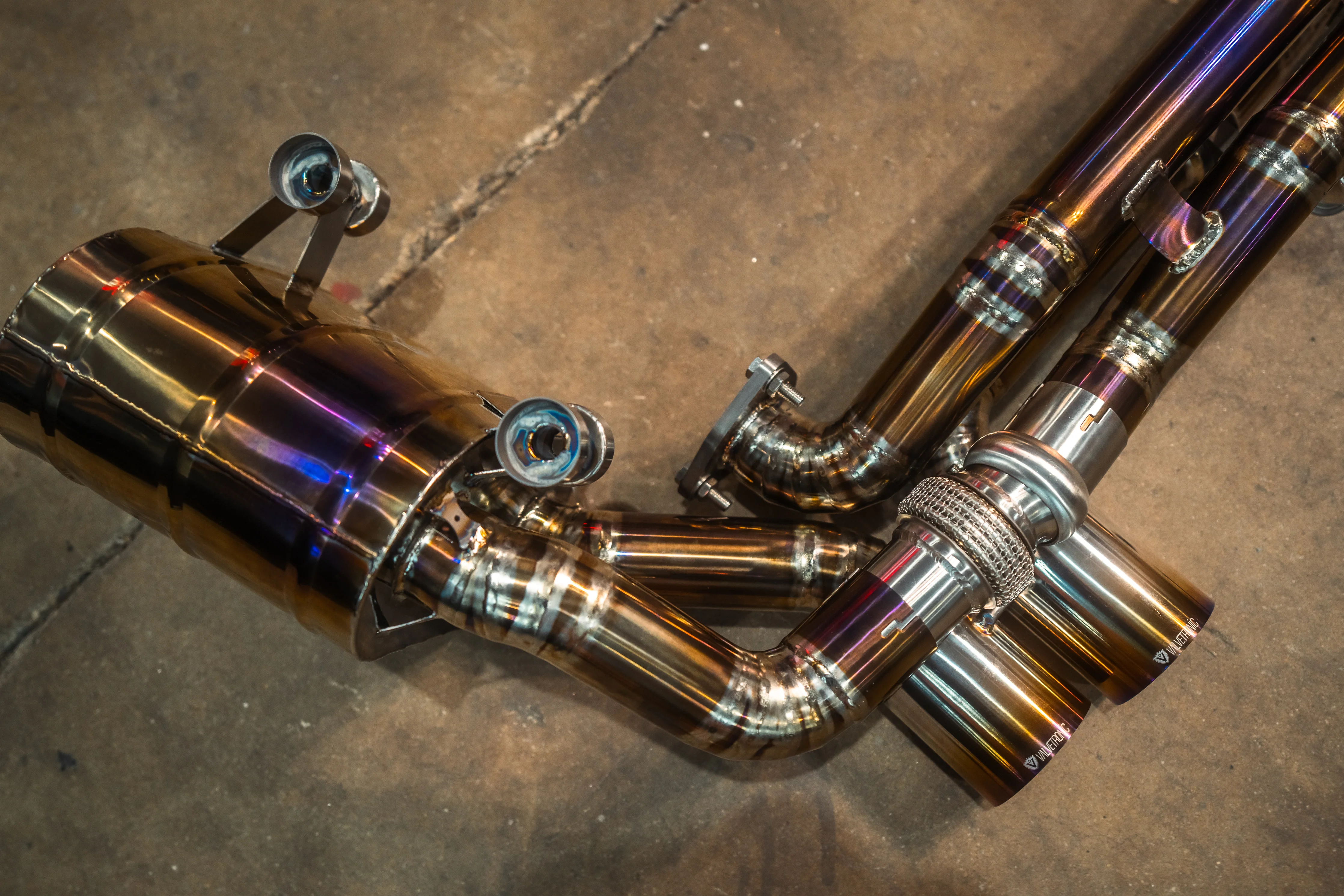 Valvetronic Valved Sport Exhaust System for Porsche 911 Carrera / S / GTS (991.1) - Image 34